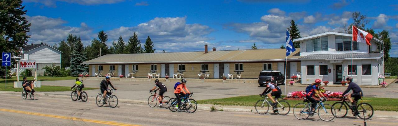 Motel Moreau Saint Felicien Luaran gambar